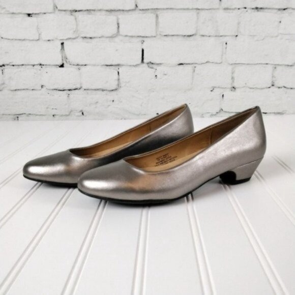Comfortview Haley Low Heel Comfort Shoes In Bronze Size 7W, 7.5WW - Picture 7 of 8